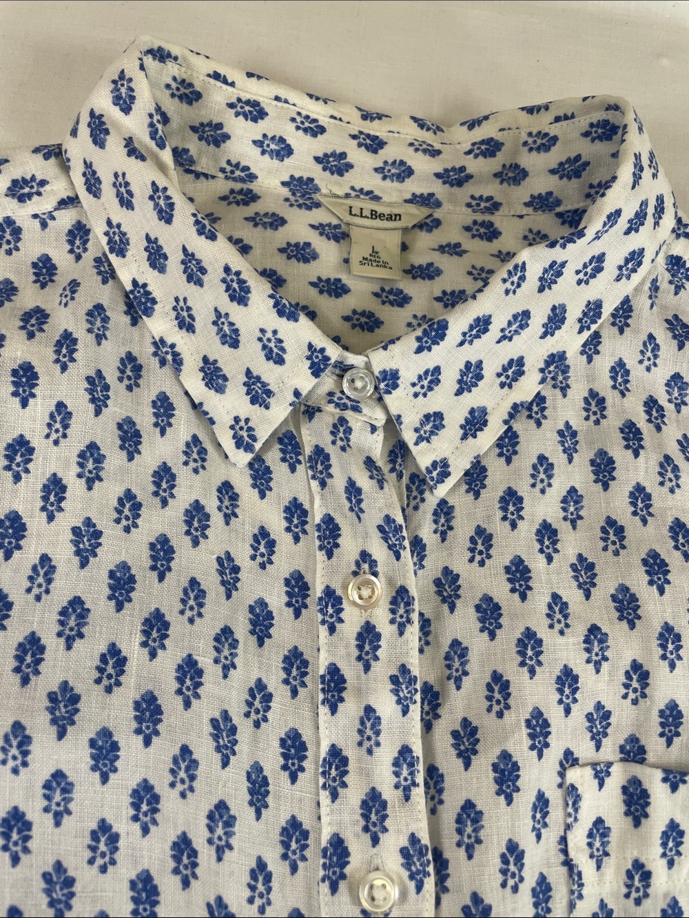 L.L. Bean Linen Cropped indigo floral Button-Down Shirt L - Picture 6 of 6